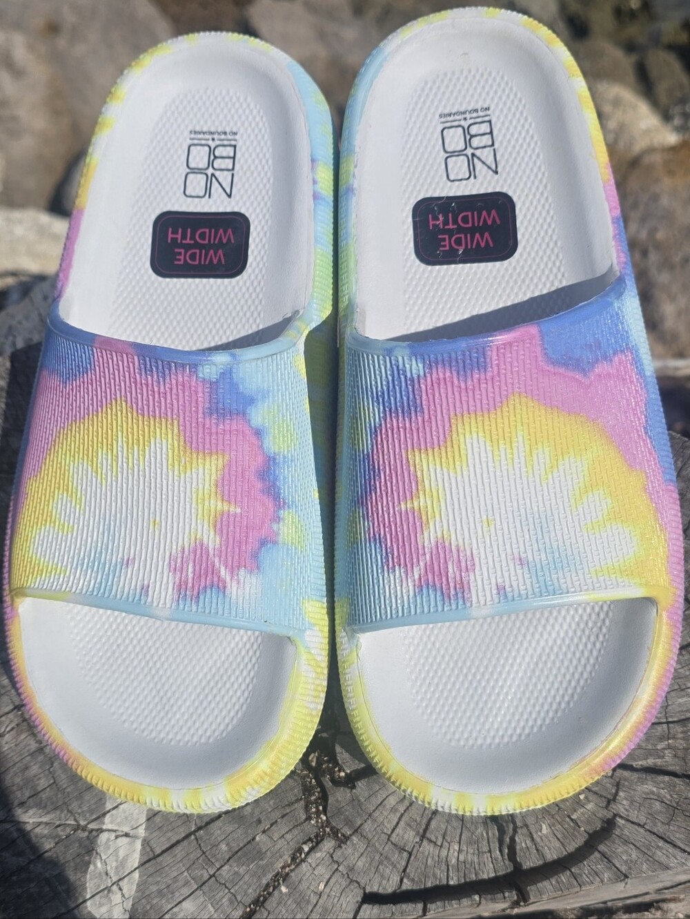 No Boundaries Women Size 7 W Tie Dye Slides/ Sandal NWOT
